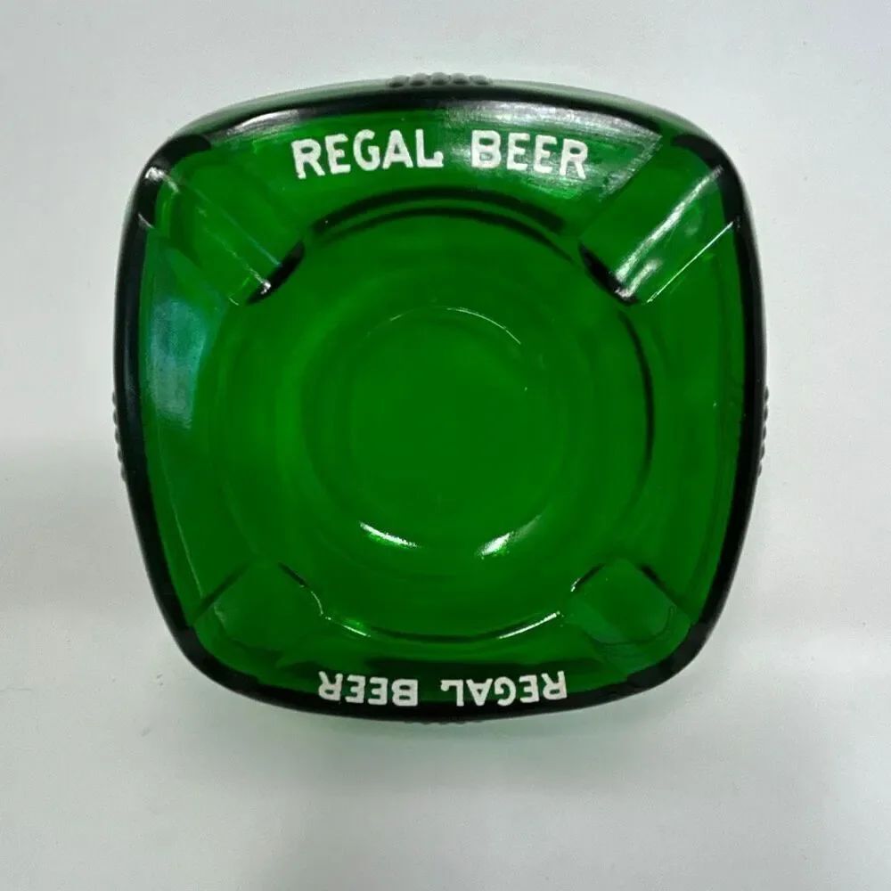 Vtg Regal Beer Ashtray Emerald Green Glass Square Art Deco Advertising Brewerian